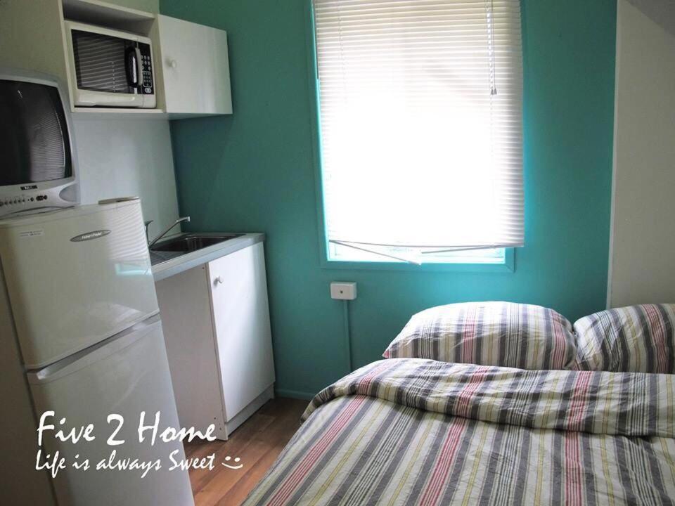 Five 2 Home Backpacker Brisbane Exterior foto